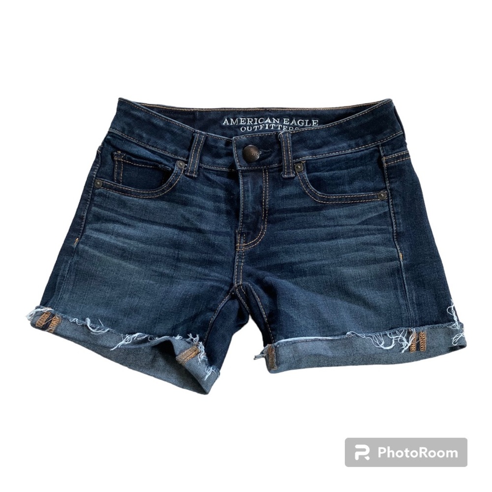 LIKE NEW American Eagle MIDI Shorts 00